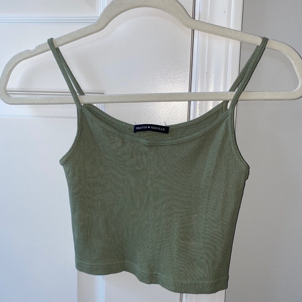 BRANDY MELVILLE Cropped tee